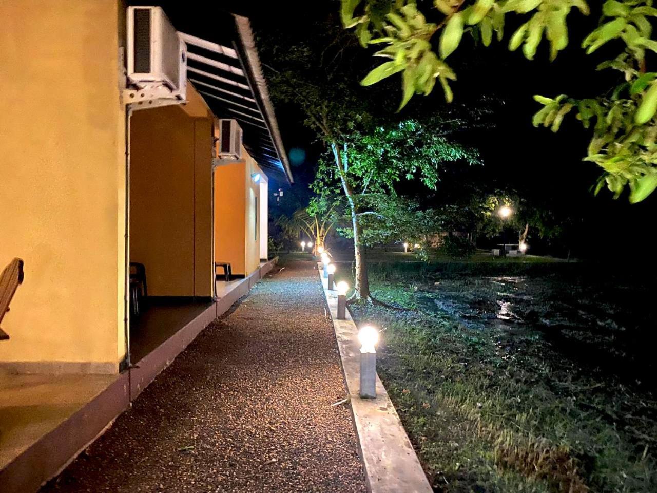 Athyantha Resort Anuradhapura Dış mekan fotoğraf