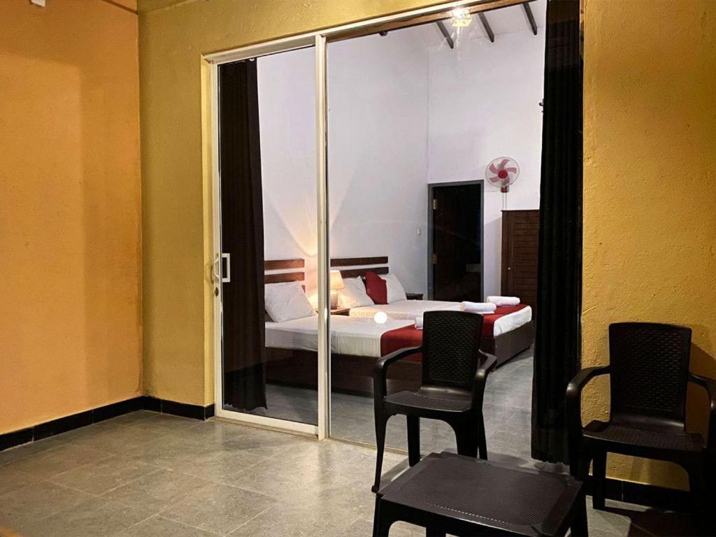 Athyantha Resort Anuradhapura Dış mekan fotoğraf