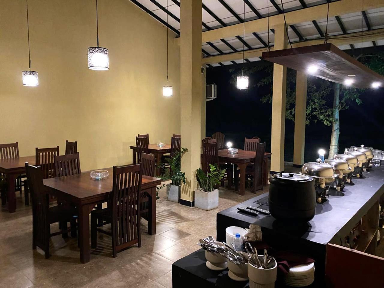 Athyantha Resort Anuradhapura Dış mekan fotoğraf